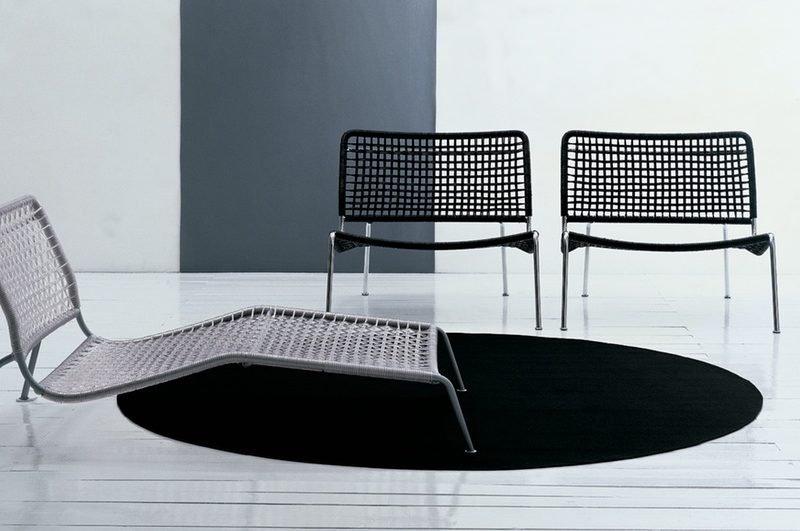 Piero Lissoni's Frog chairs and lounge were given an update in 1999. They remain iconic pieces for Living Divani.