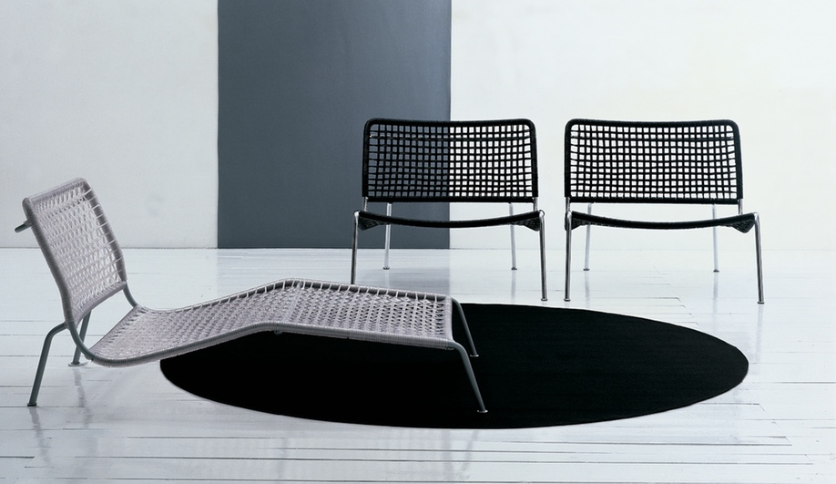 Piero Lissoni's Frog chairs and lounge were given an update in 1999. They remain iconic pieces for Living Divani.
